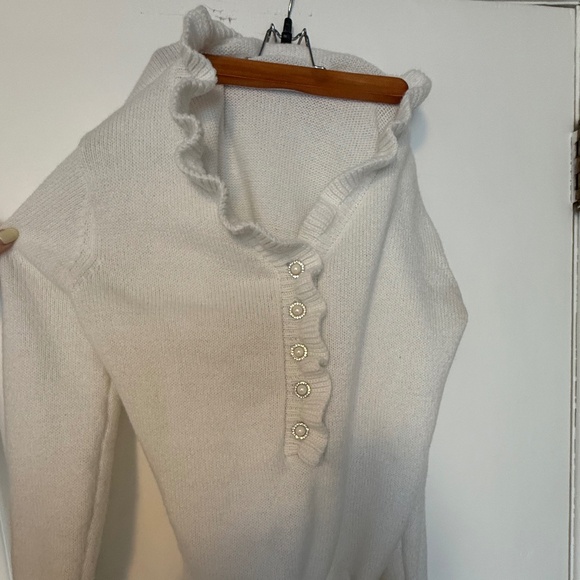 Sweater - Picture 1 of 3